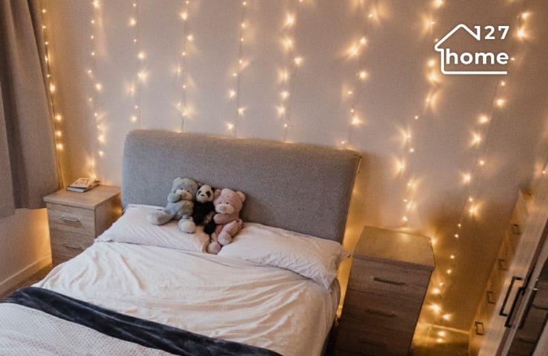 Đèn phòng ngủ led dây dọc tường mang lại ánh sáng lung linh, bắt mắt