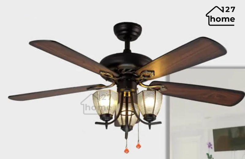 Hiện thị trường quạt trần đèn rất phong phú về mẫu mã với đủ kiểu dáng, màu sắc, số cánh quạt, kích thước từ 3, 4 đến 5 cánh
