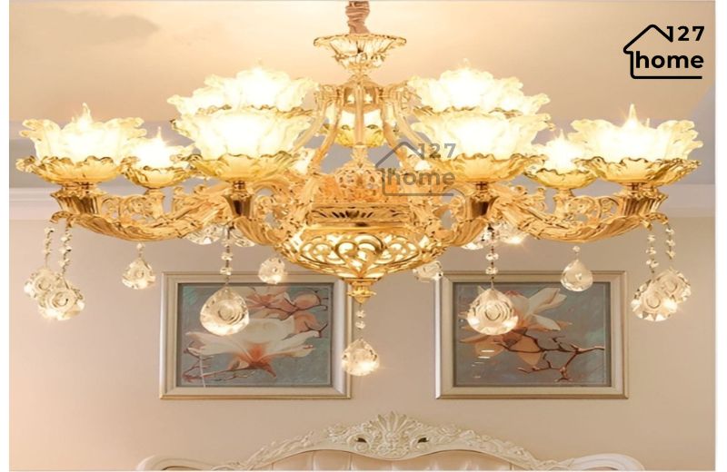 Đèn chùm cổ điển – Sang trọng vượt thời gian.