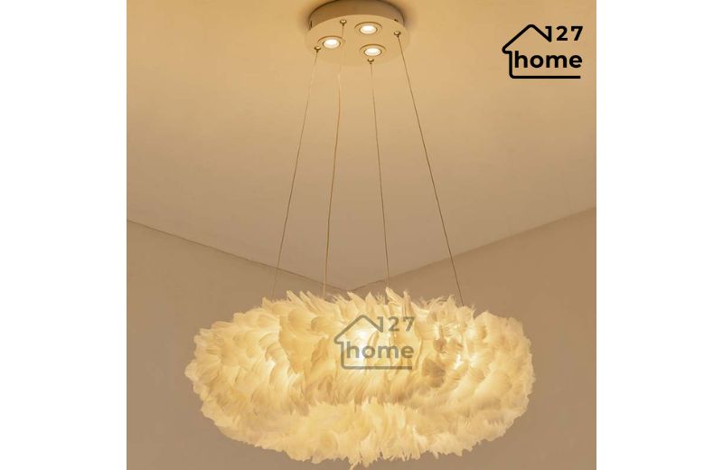 Một chiếc lồng nhỏ, cả không gian trở nên ấm áp và ấn tượng.