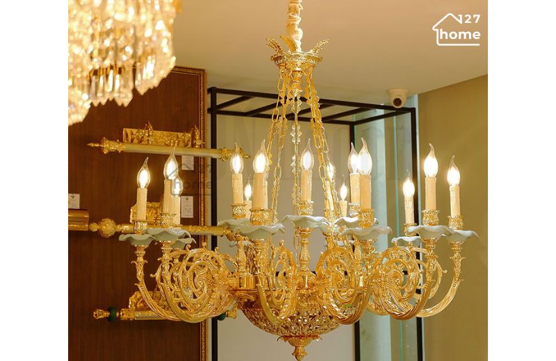 Đèn chùm nến tân cổ điển – Kết hợp tinh tế giữa cổ điển và hiện đại.