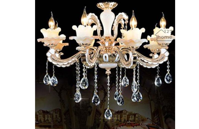 Đèn chùm pha lê phong cách cổ điển – điểm nhấn hoàn hảo cho ngôi nhà của sự tinh tế và quý phái.