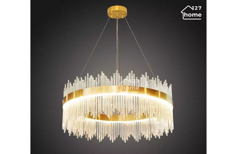 Kết hợp pha lê cao cấp và kiểu dáng mới lạ, tạo nên nét đẹp khác biệt.