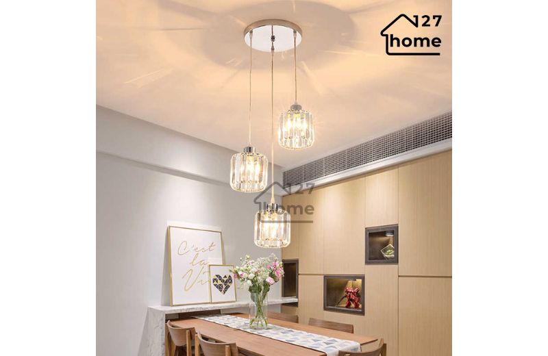 Ánh sáng vừa đủ, không gian thêm ấm cúng cho bữa cơm gia đình.