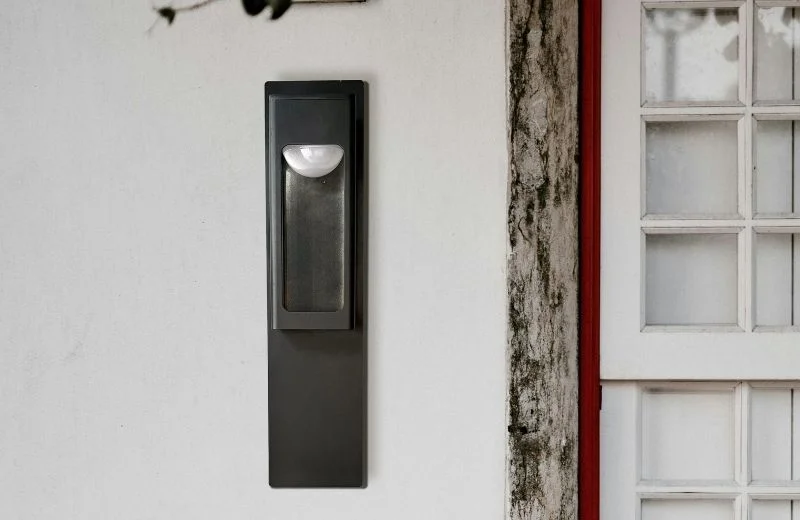 Đèn Tường VNT108 - Thiết kế trụ đứng sang trọng