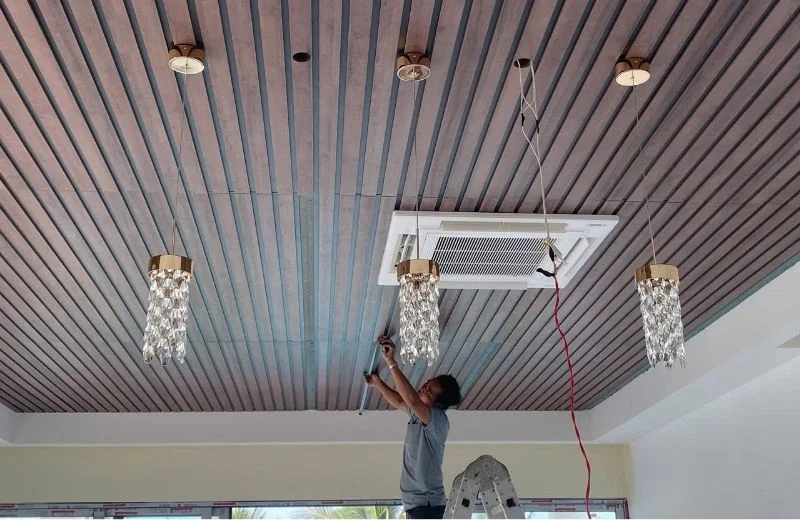 Lắp đặt đèn thả pha lê TPL155 