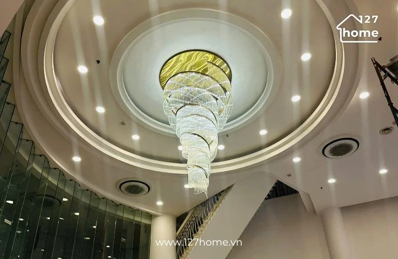 Chọn đèn chùm pha lê đẹp thôi thì chưa đủ