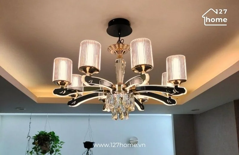 Đèn chùm Châu Âu thiết kế hiện đại