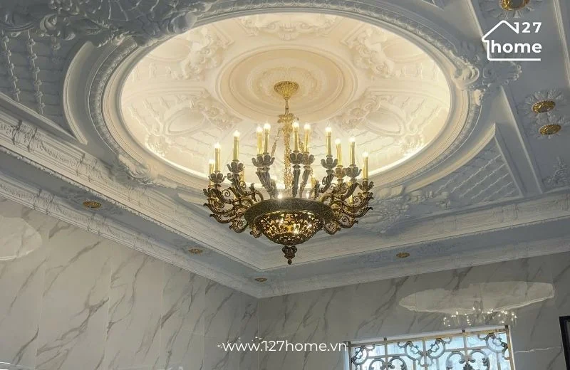 Tạo ấn tượng mạnh cho không gian với đèn chùm cổ điển