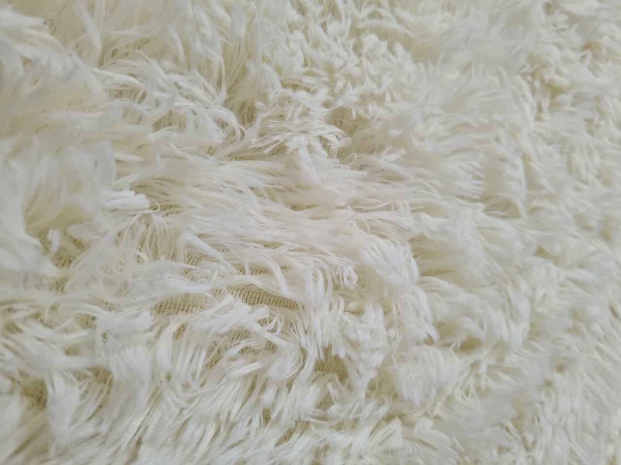 Thảm sofa lông mềm màu trắng