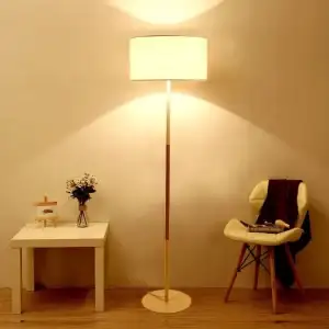 Đèn đứng Junior DD3084 1