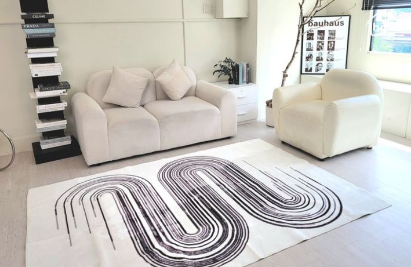 Cần chú ý đến chất liệu, kích thước và màu sắc khi mua thảm trải sàn