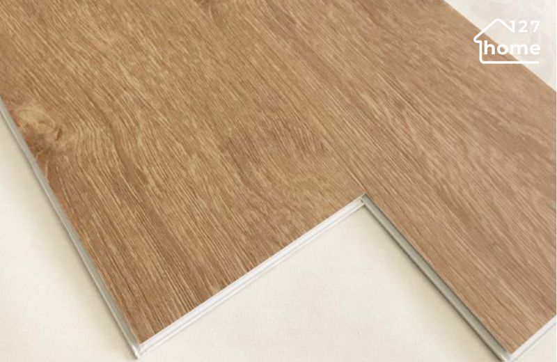 Sàn nhựa hèm khoá là mẫu sàn nhựa đẹp, cao cấp với độ bền cao