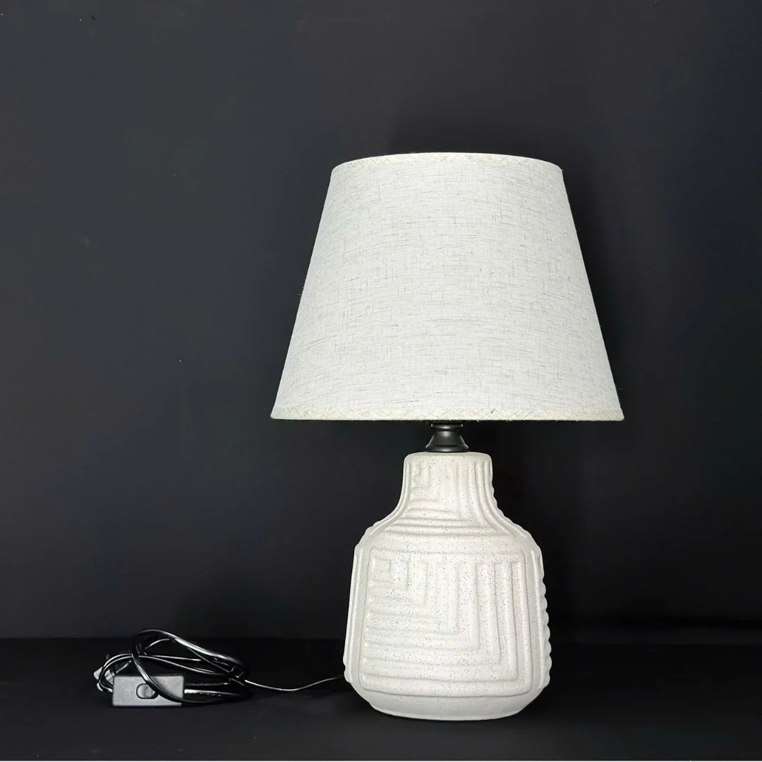 den-ban-db93-1 Đèn bàn DB93 1