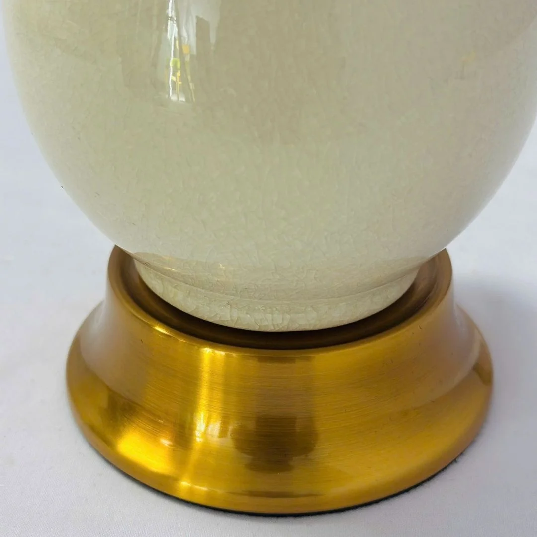 den-ban-db96-3 Đèn bàn DB96 3