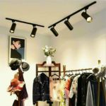 Đèn trang trí shop quần áo