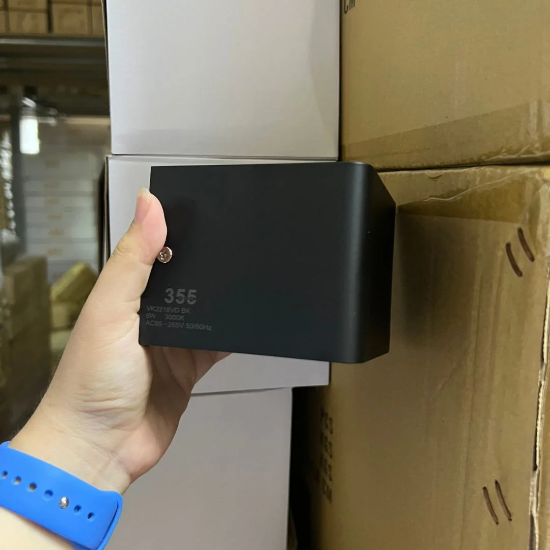 den-tuong-thiet-ke-vk2218-9 Đèn Tường Thiết Kế VK2218DEN