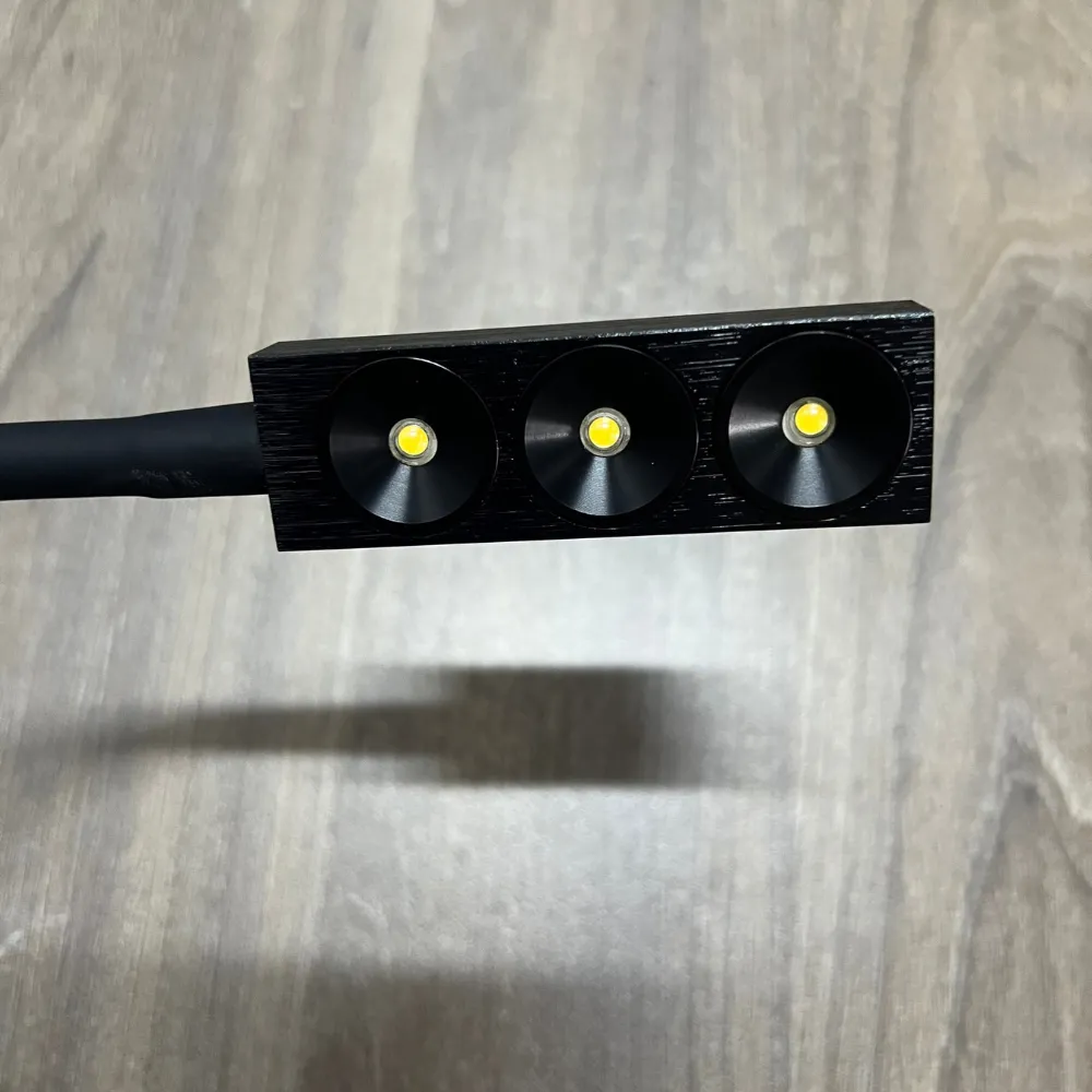 den-roi-tranh-rt08-01 (5) Đèn Rọi Tranh RT08-01- Đèn Tường thiết kế cổ linh hoạt, ánh sáng LED 3000K dịu nhẹ, phù hợp chiếu tranh và gương