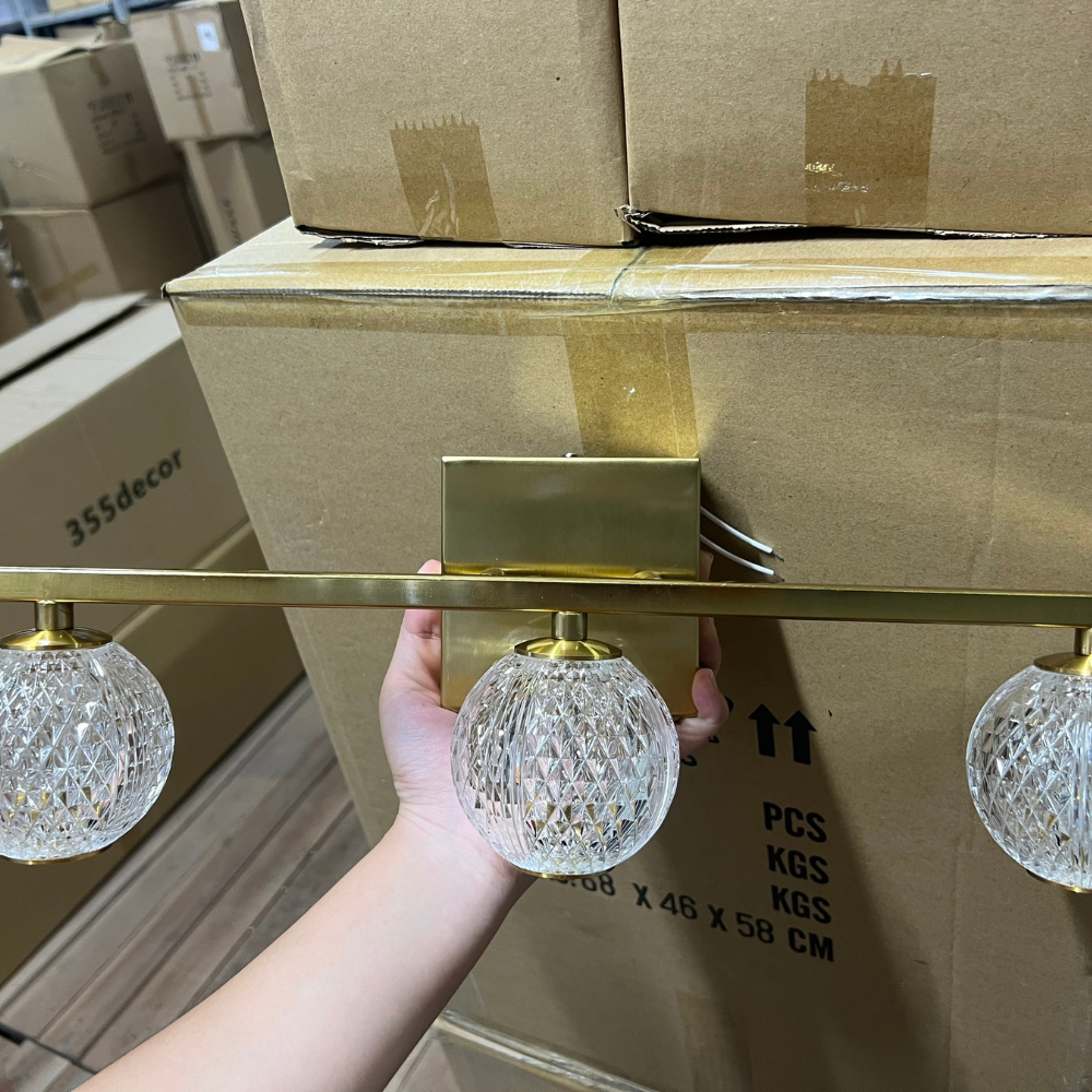 den-roi-tranh-rt5883 (2) Đèn Rọi Tranh RT5883 Cao Cấp – Đèn Soi Tranh Gắn Tường Hiện Đại