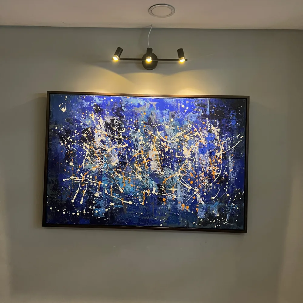 den-roi-tranh-rt91 (8) Đèn Rọi Tranh RT91 – Giải Pháp Chiếu Sáng Trang Trí Tinh Tế Cho Không Gian